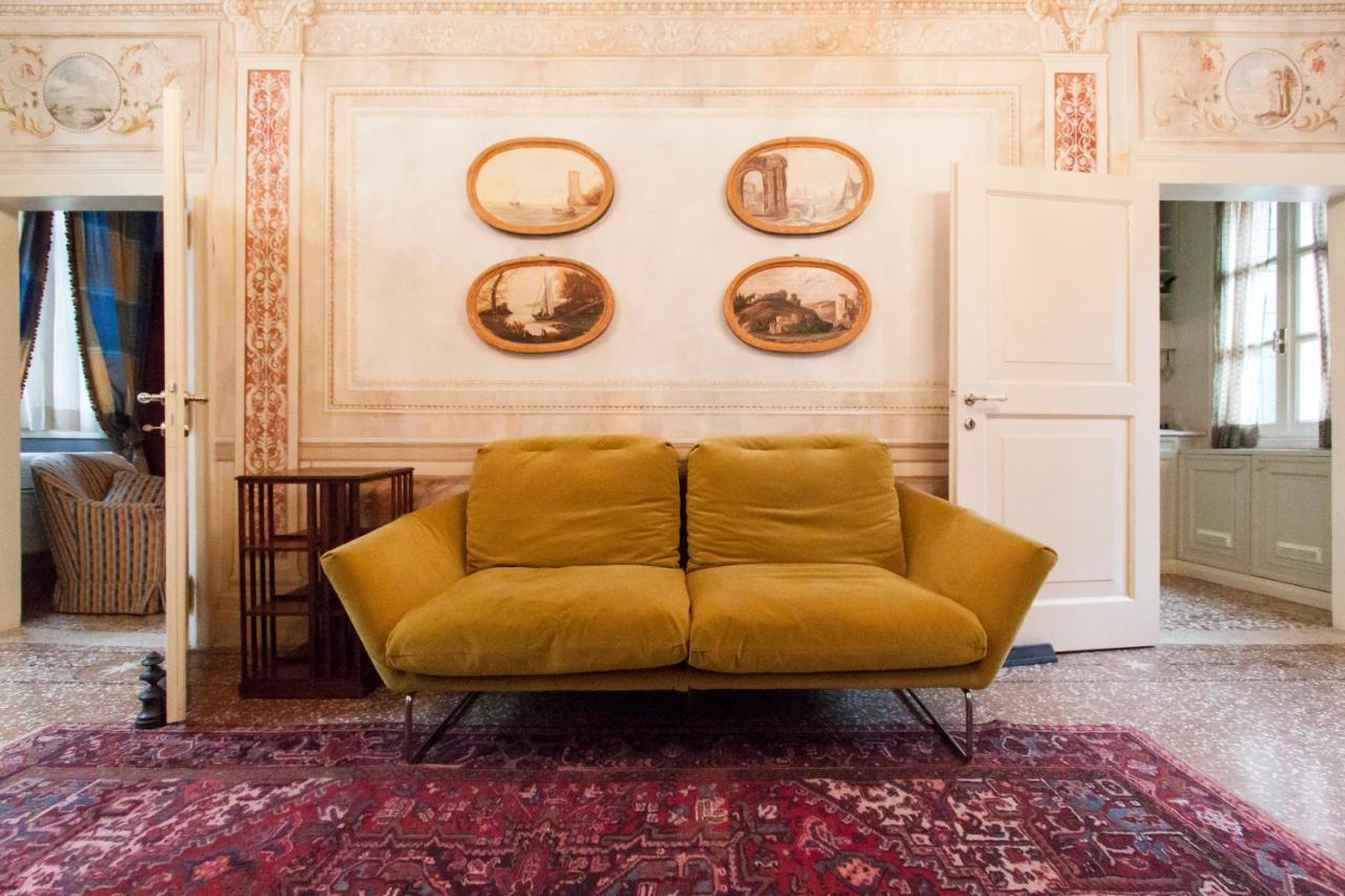 Explore Venice From A Sophisticated Hideaway In San Polo ภายนอก รูปภาพ