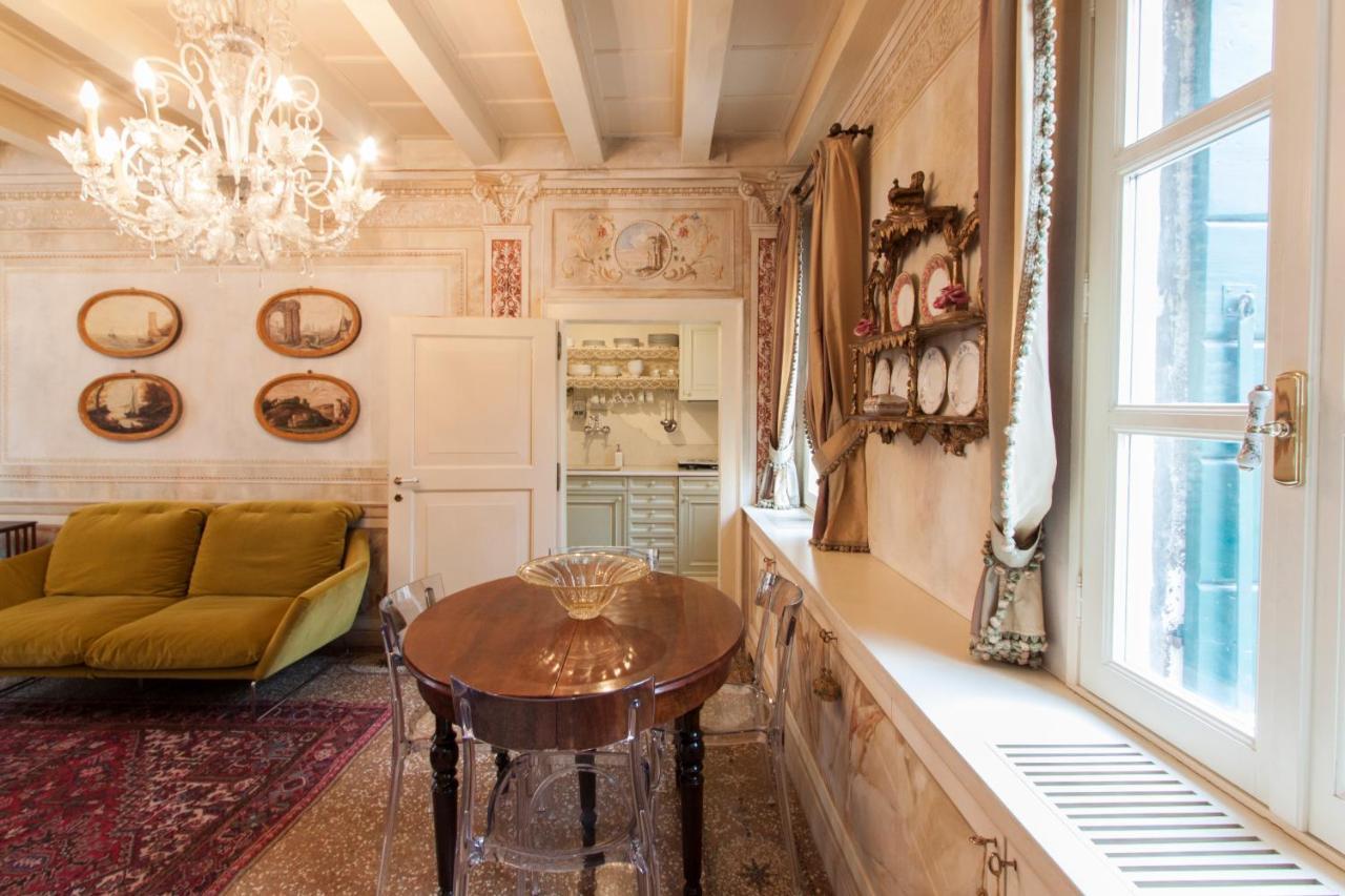 Explore Venice From A Sophisticated Hideaway In San Polo ภายนอก รูปภาพ